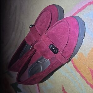 Easy Spirit Burgundy Suede Loafers